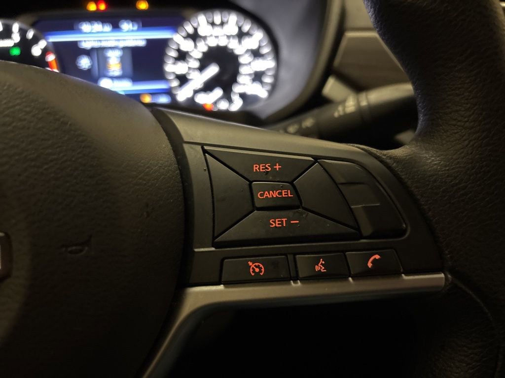 Used 2024 Nissan Altima 2.5 SV image 16