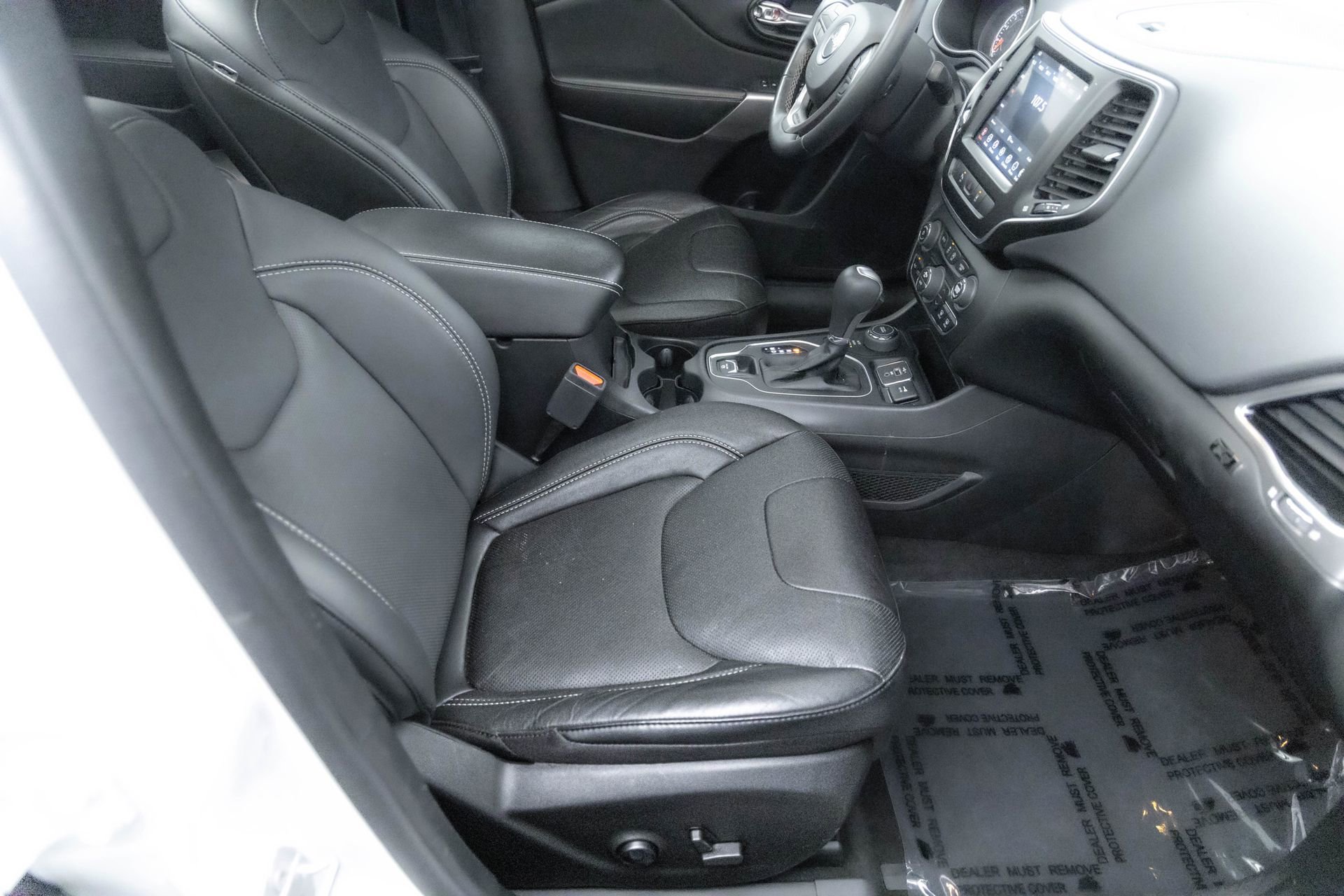 Used 2021 Jeep Cherokee Latitude Lux 80th Anniv w/ Quick Order Package 26U 80TH image 37