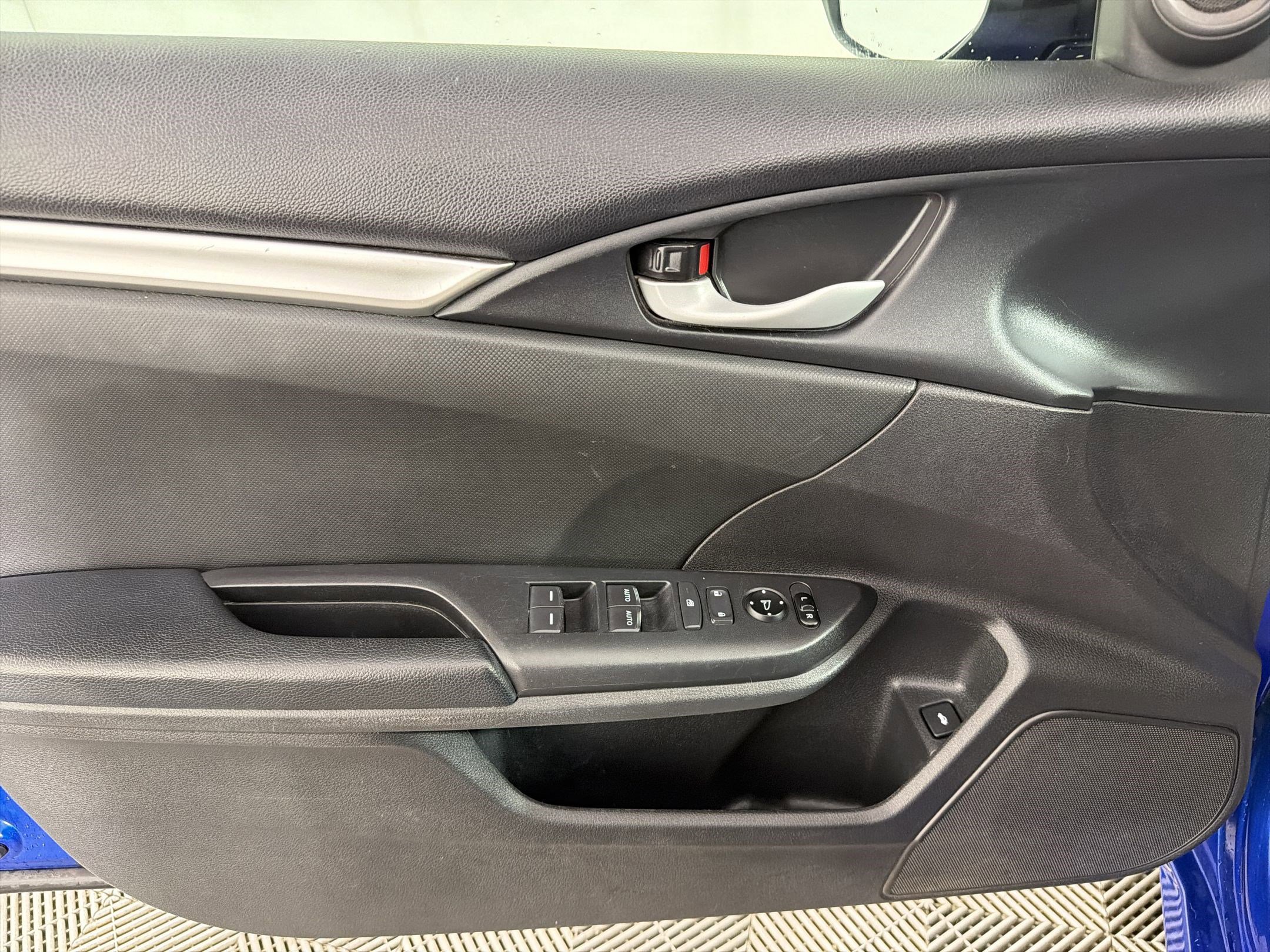 Used 2020 Honda Civic Sport image 13