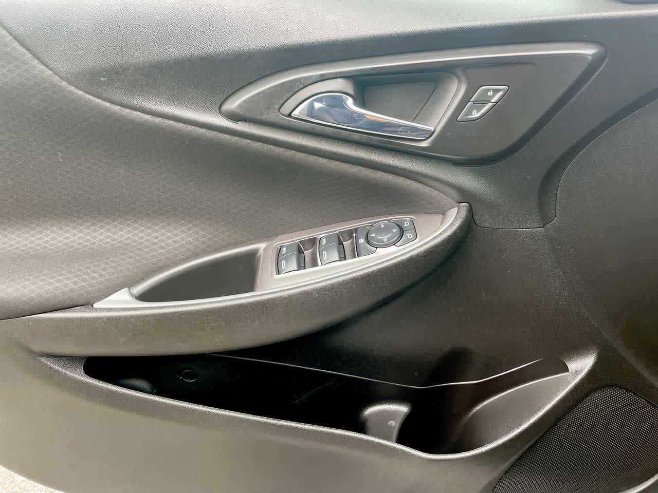 Used 2022 Chevrolet Malibu LT FWD image 29