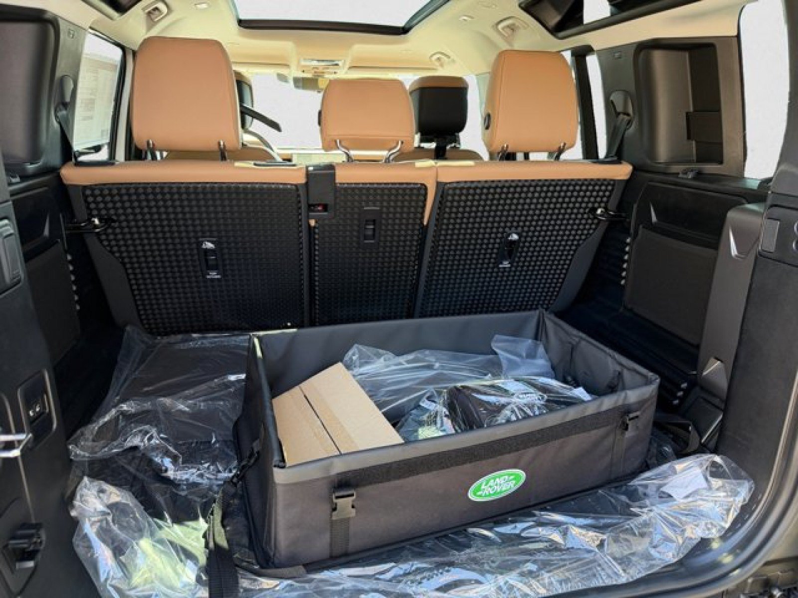 New 2026 Land Rover Defender 110 S AWD/4WD image 19
