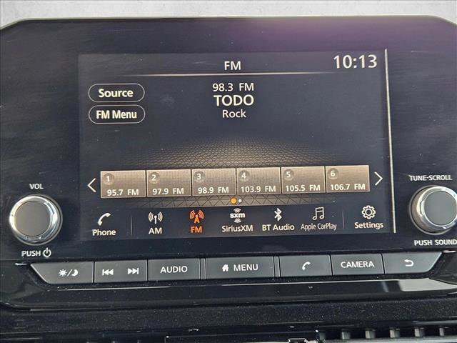 Used 2022 Nissan Pathfinder SV image 11