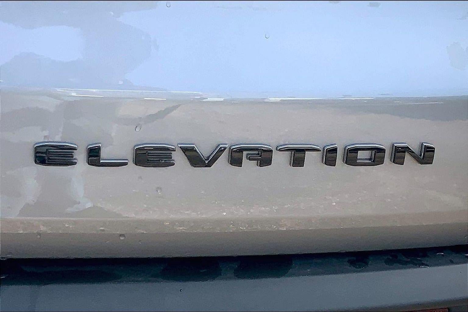 Used 2025 GMC Acadia Elevation FWD image 8