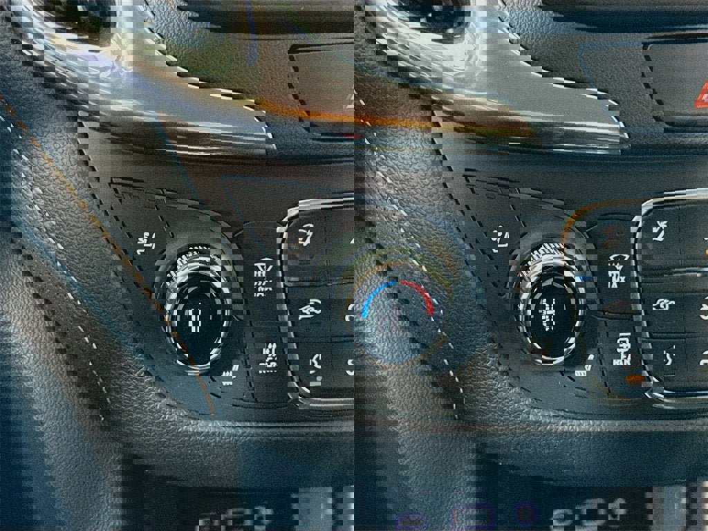 Used 2019 Chevrolet Equinox Premier image 13