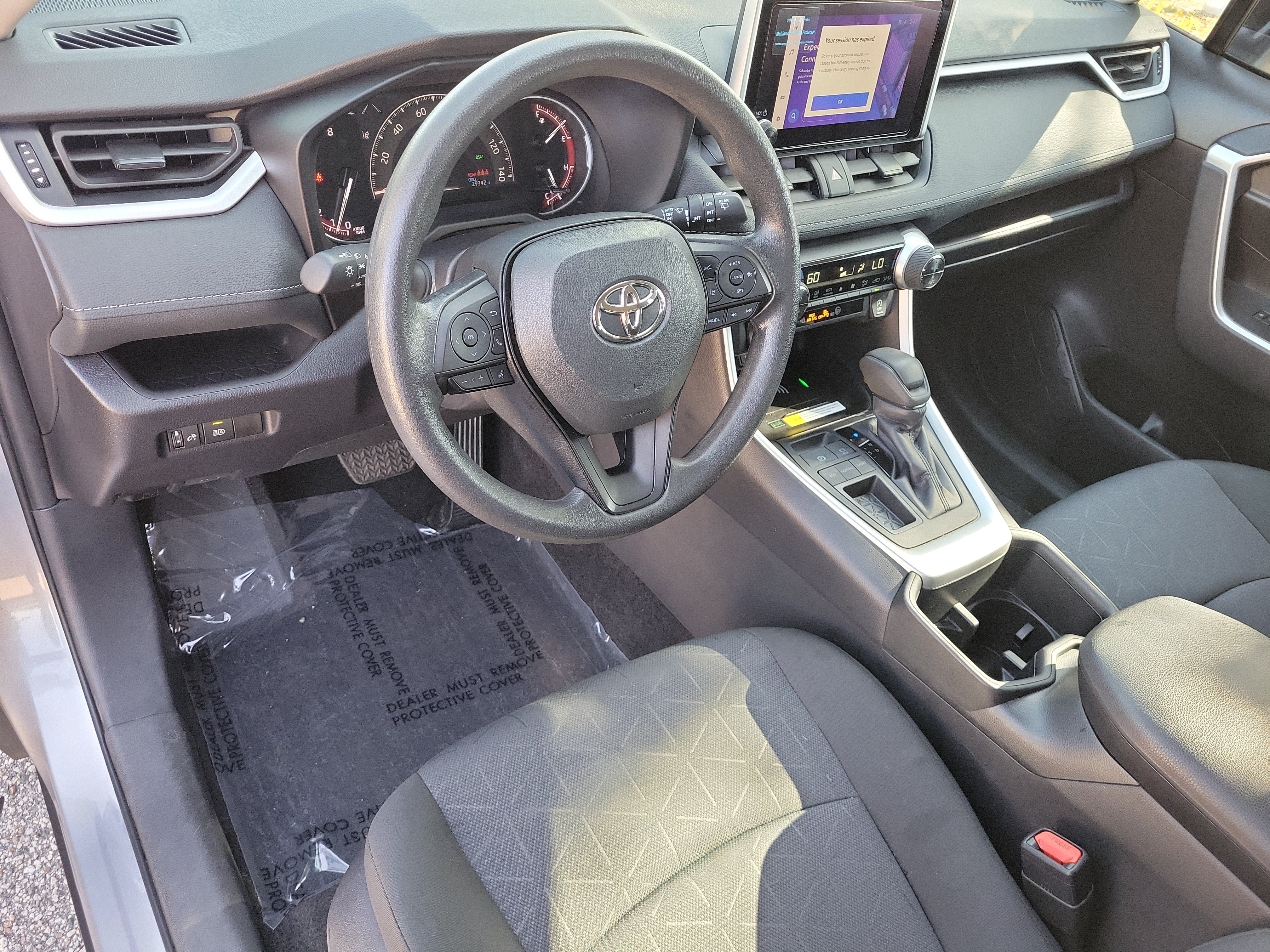 Used 2024 Toyota RAV4 XLE FWD image 12