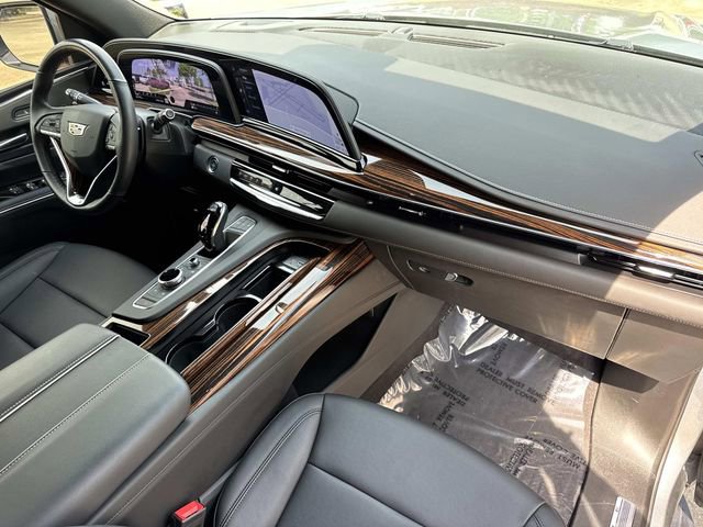 Used 2024 Cadillac Escalade ESV Luxury RWD image 19