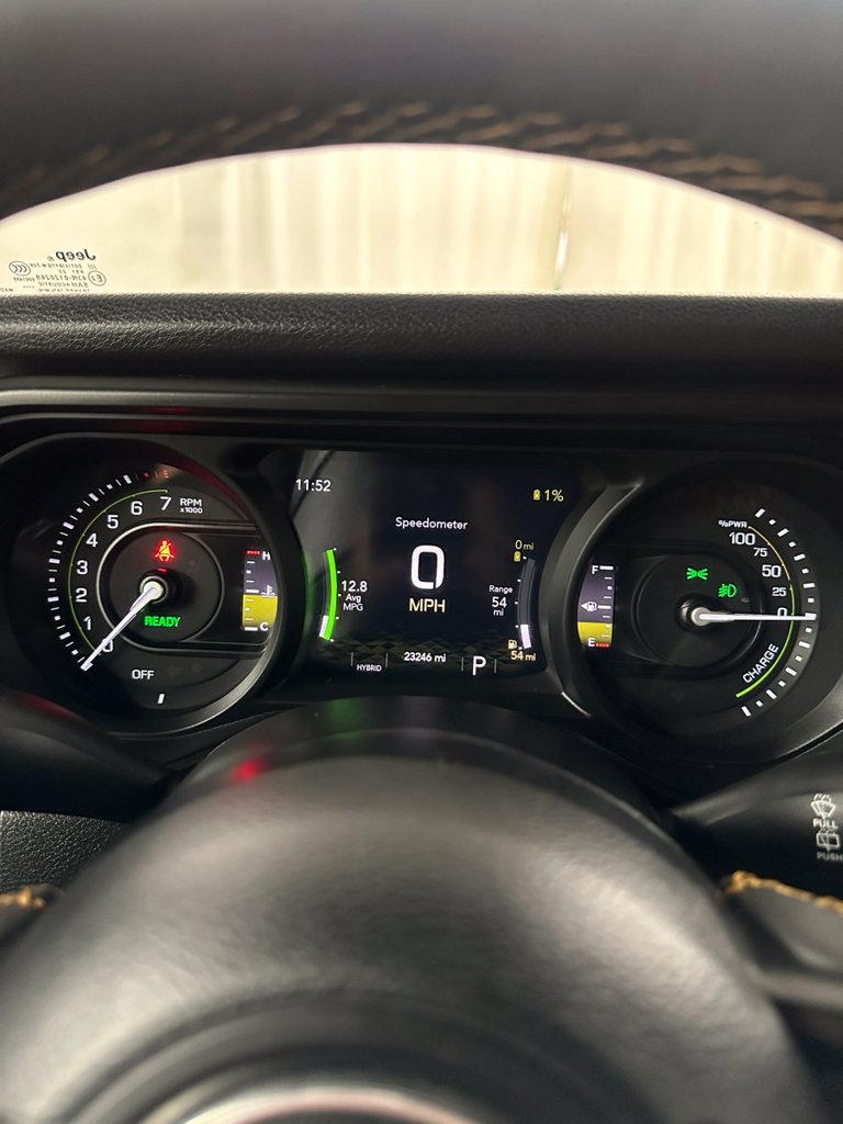 Used 2024 Jeep Wrangler Unlimited w/ Convenience Group AWD/4WD image 18