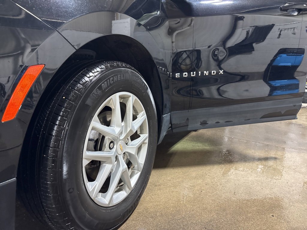 Used 2024 Chevrolet Equinox LT w/ LPO, Floor Liner Package image 15