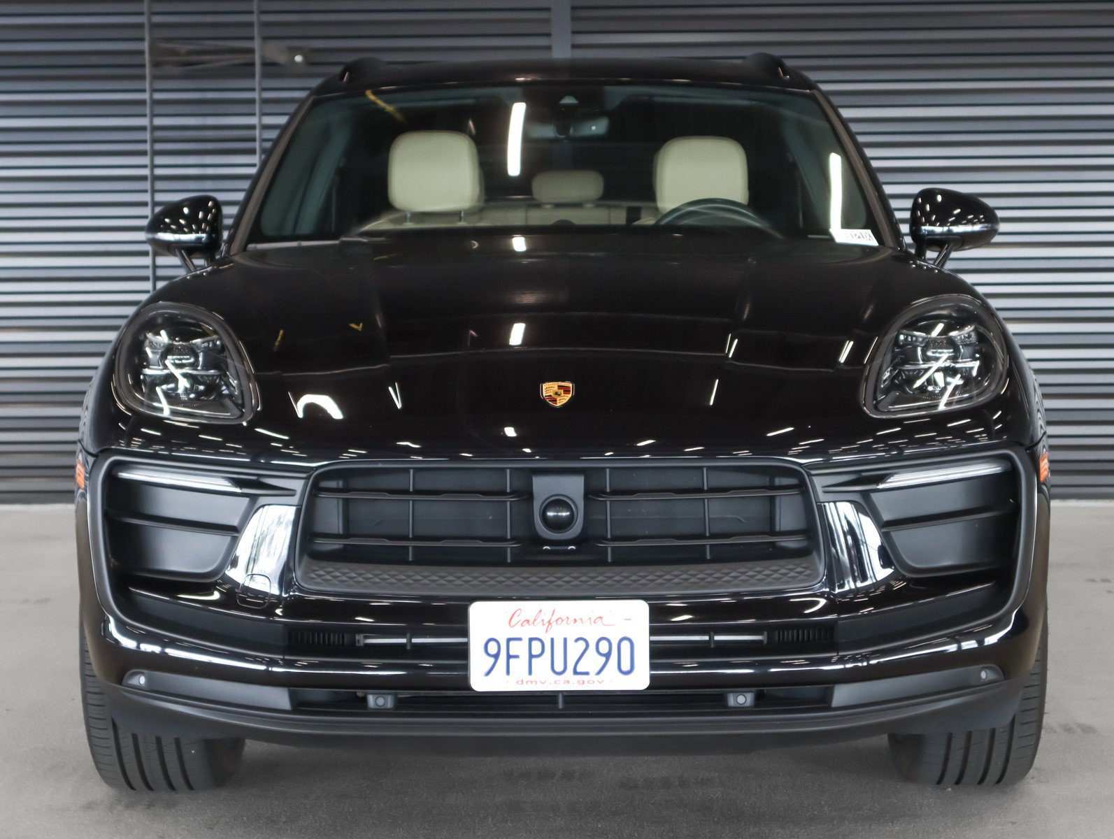 Certified 2023 Porsche Macan image 8