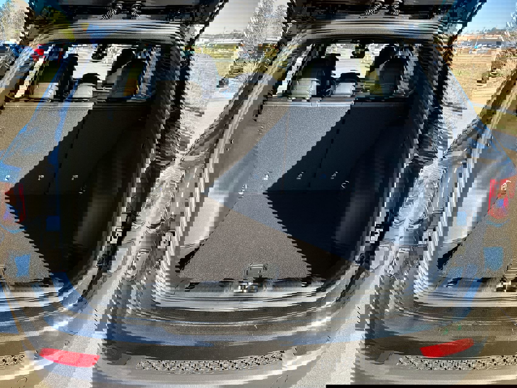 New 2026 Jeep Compass Latitude image 22