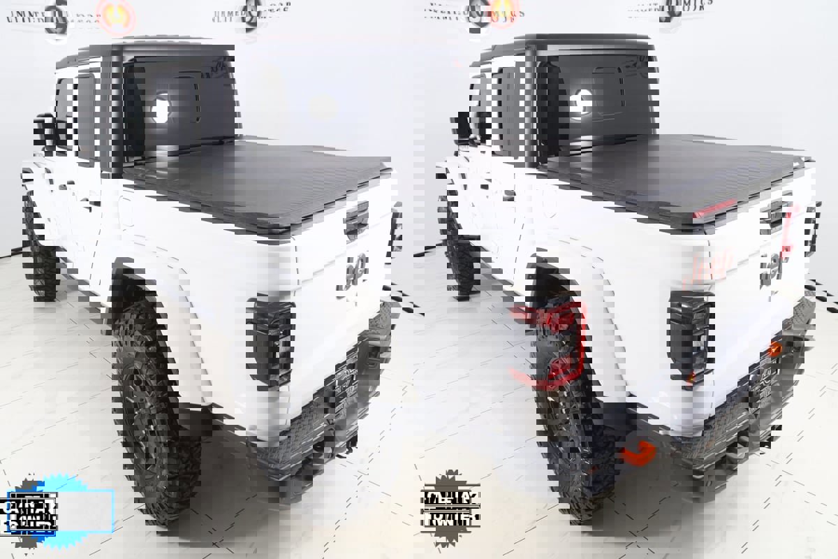 Used 2023 Jeep Gladiator Mojave w/ Cold Weather Group image 23