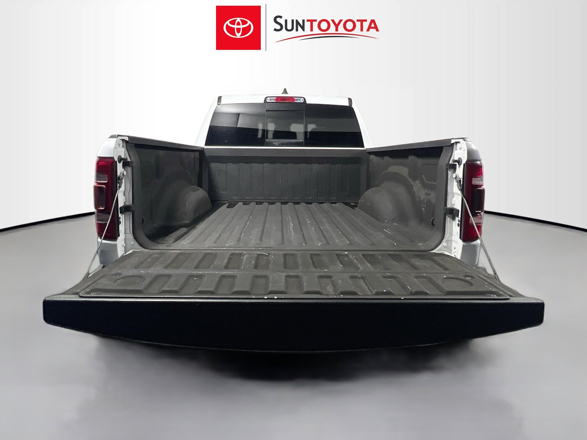 Used 2020 RAM 1500 Laramie w/ Sport Appearance Package image 34