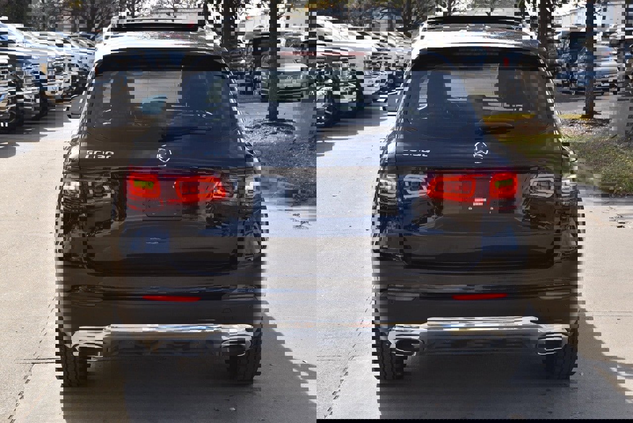 Used 2022 Mercedes-Benz GLC 300 image 9