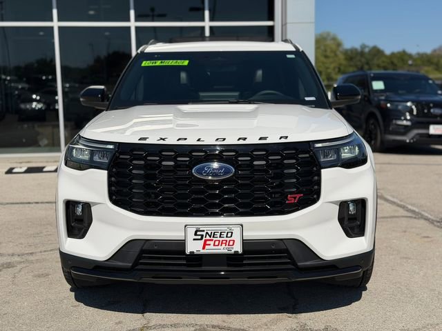 Used 2025 Ford Explorer ST w/ Sun And Sound Package image 2