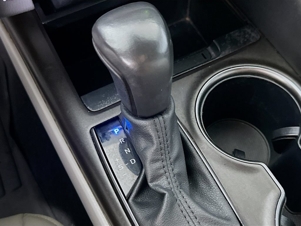 Used 2024 Toyota Camry SE FWD image 29