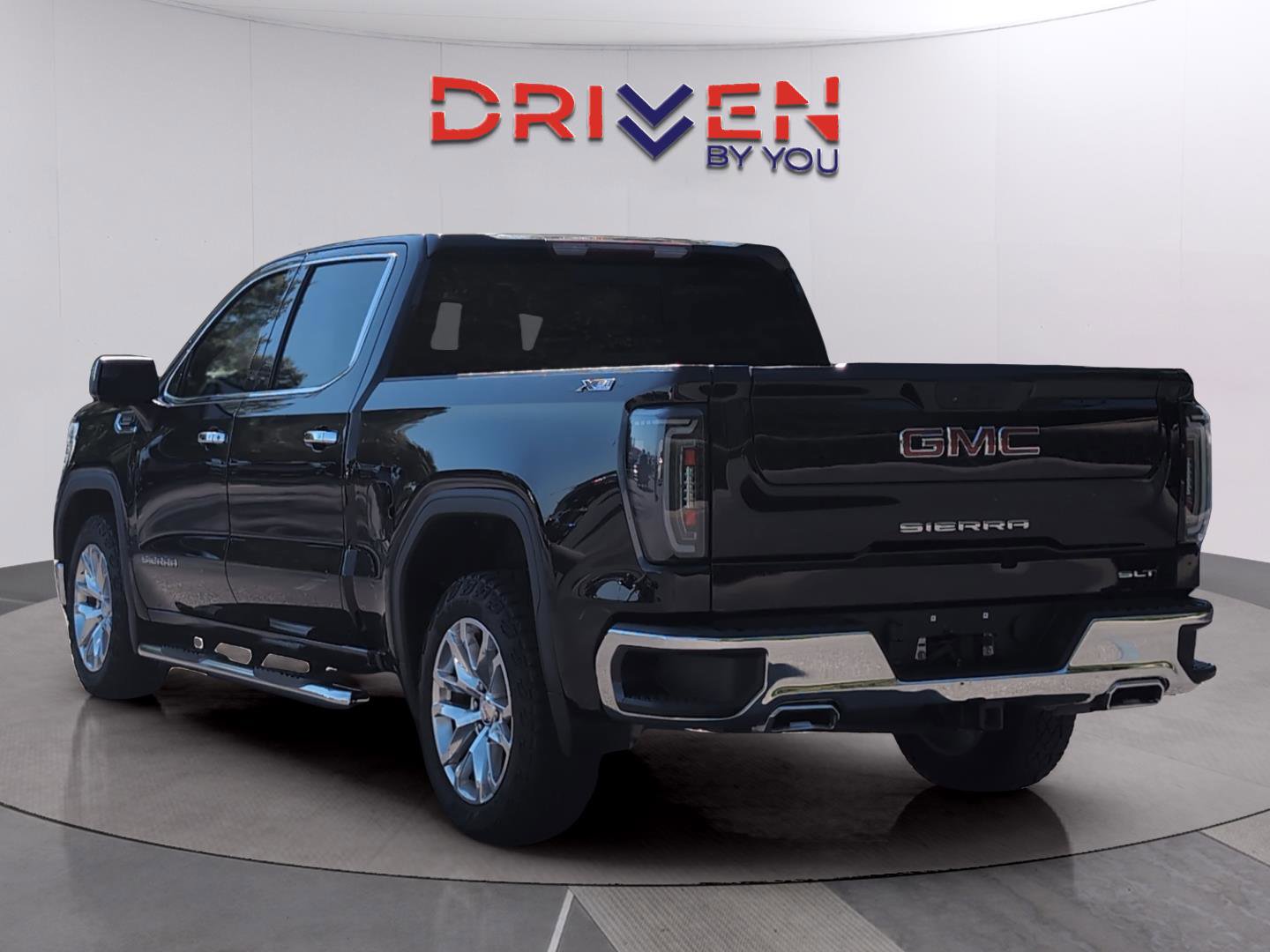 Used 2021 GMC Sierra 1500 SLT image 3