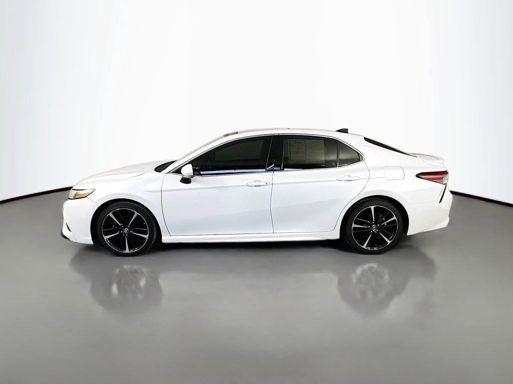 Used 2019 Toyota Camry XSE w/ Navigation Package FWD image 4