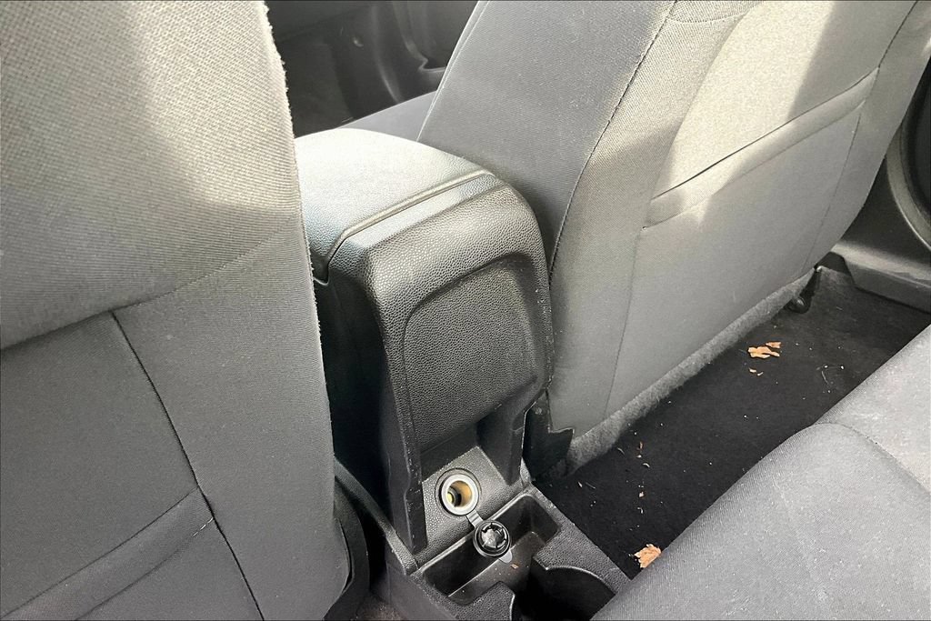 Used 2015 Ford Fiesta SE w/ Comfort Package FWD image 10
