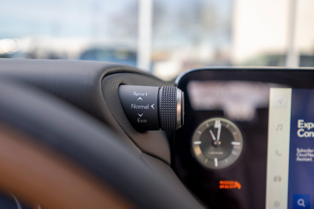 New 2025 Lexus ES 350 Ultra Luxury image 37