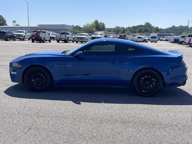 Used 2018 Ford Mustang Coupe RWD image 10