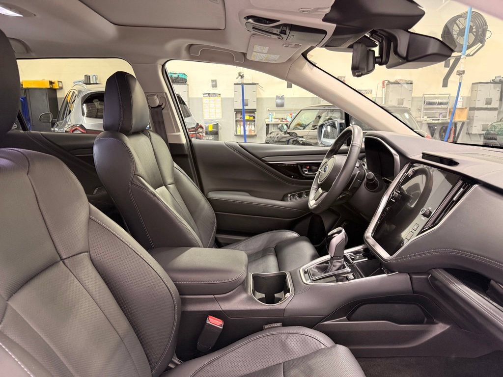 Used 2023 Subaru Outback Touring XT AWD/4WD image 29