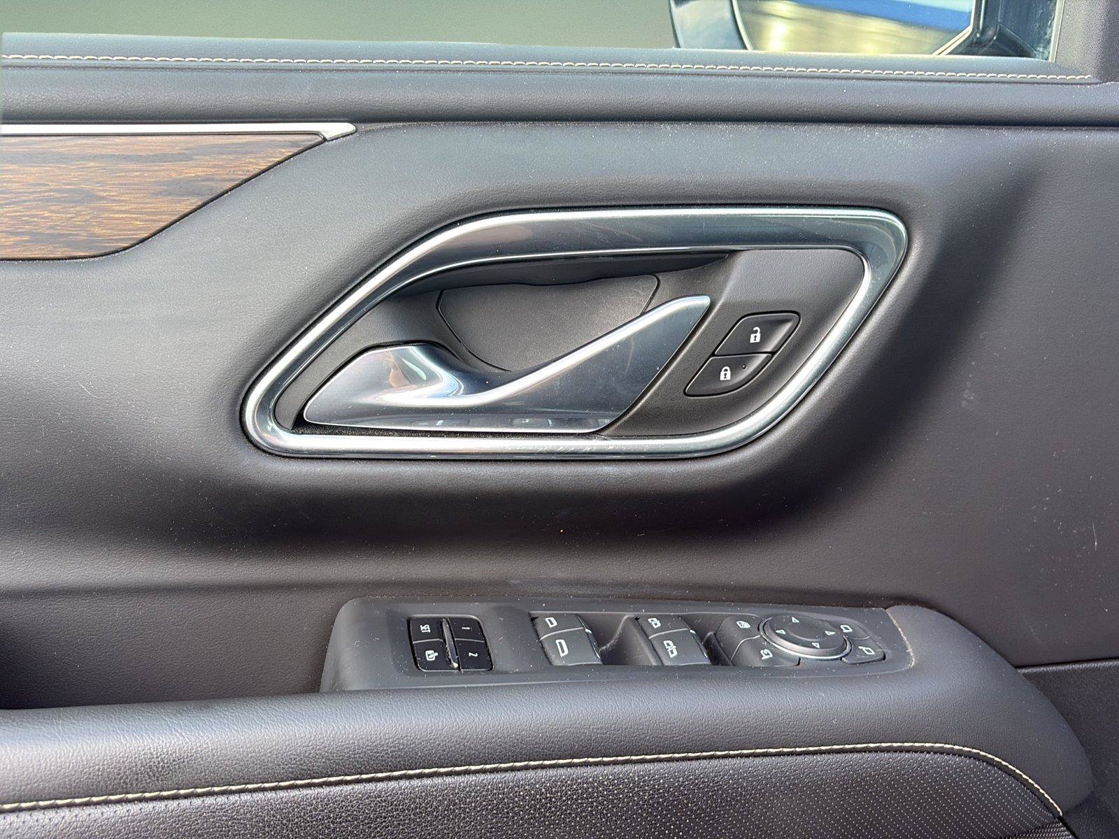Used 2023 Chevrolet Tahoe Premier AWD/4WD image 26