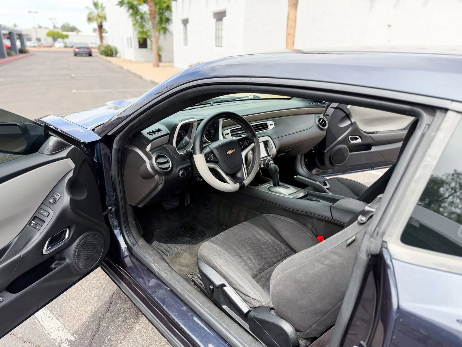 Used 2013 Chevrolet Camaro LS RWD image 9