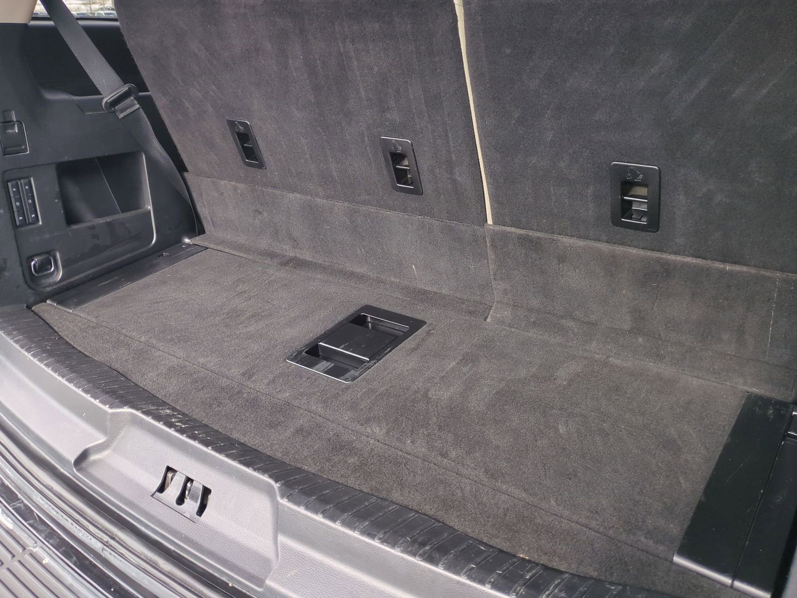 Used 2019 Ford Expedition Platinum image 40