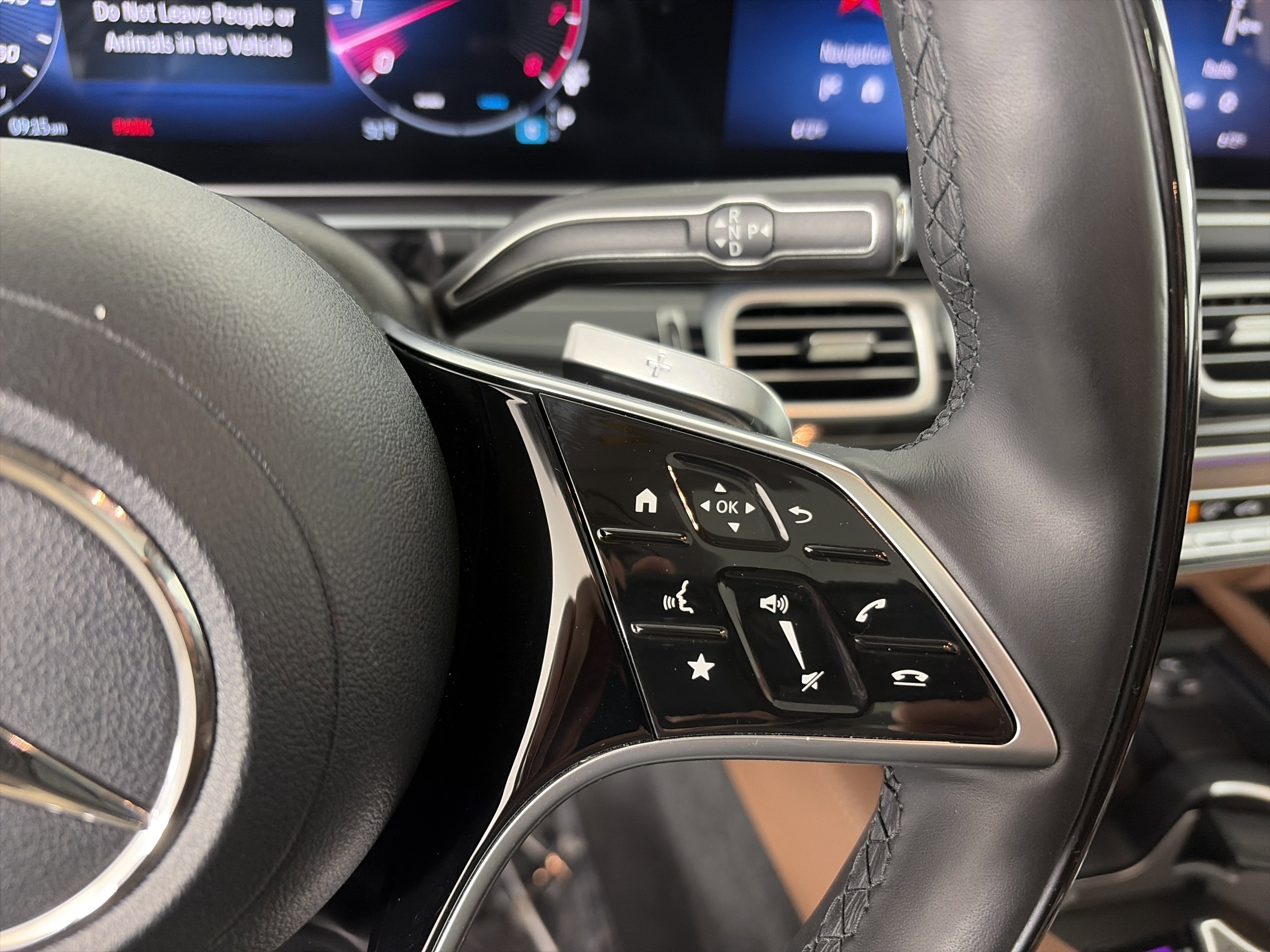 Certified 2024 Mercedes-Benz GLS 450 4MATIC image 41