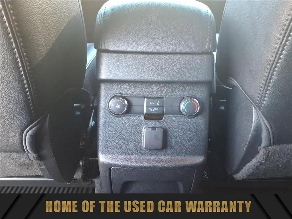 Used 2016 Ford Explorer XLT w/ Equipment Group 202A image 27