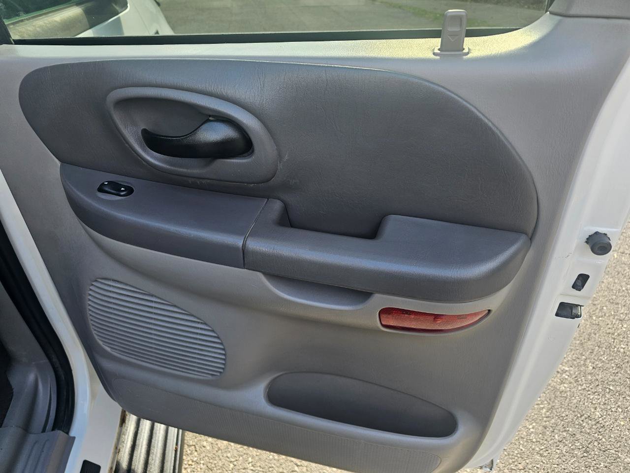 Used 2001 Ford F150 XLT image 19
