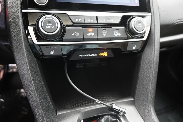 Used 2019 Honda Civic Touring image 18