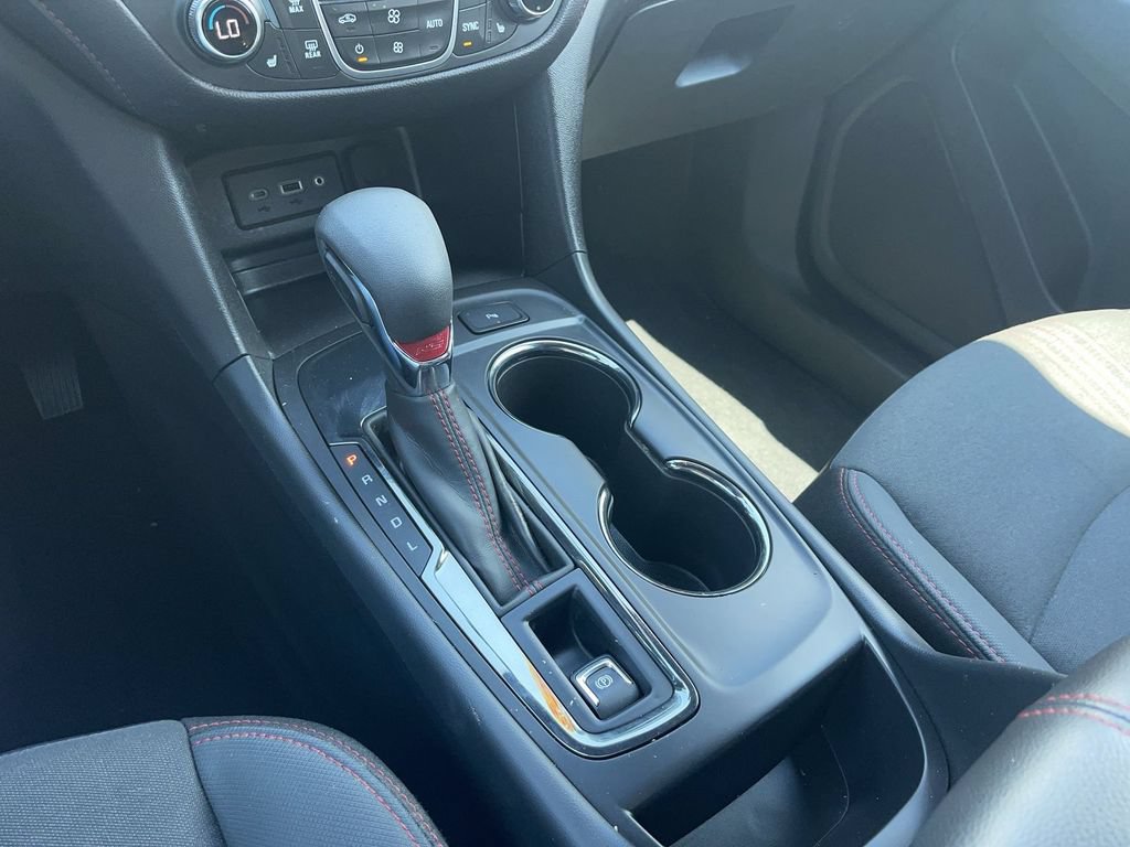 Used 2024 Chevrolet Equinox RS FWD image 23