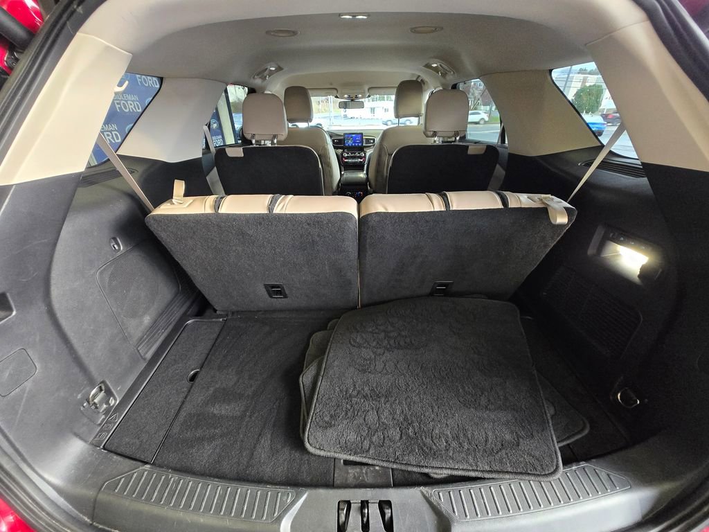 Used 2021 Ford Explorer Limited w/ Equipment Group 301A image 8