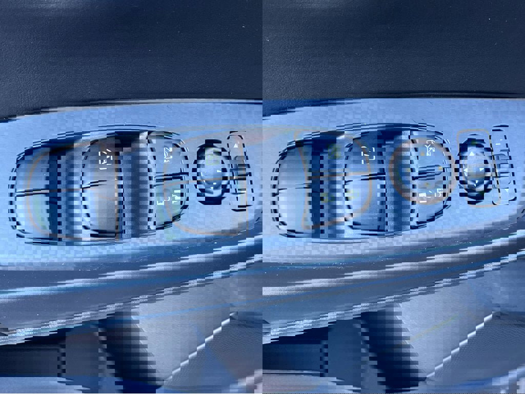 New 2025 Nissan Sentra SV w/ All-Weather Package image 15