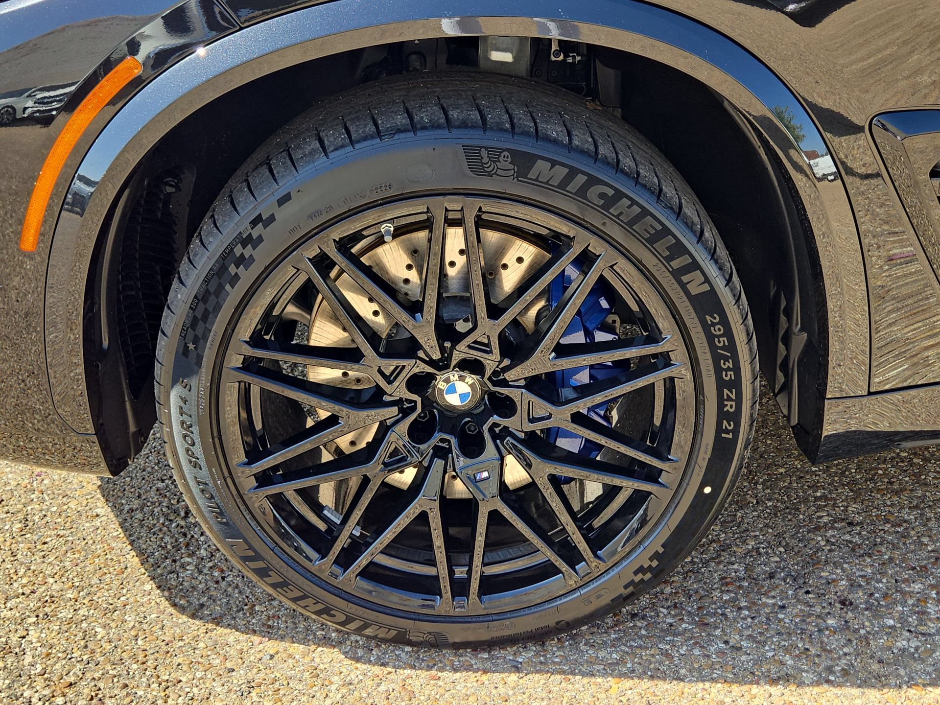New 2026 BMW X5 M Competition w/ Executive Package AWD/4WD image 11