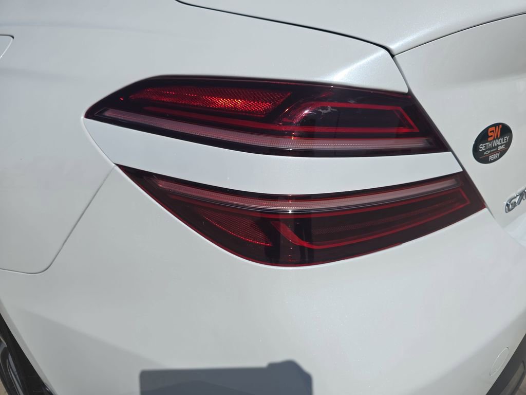 Used 2025 Genesis G70 2.5T image 33