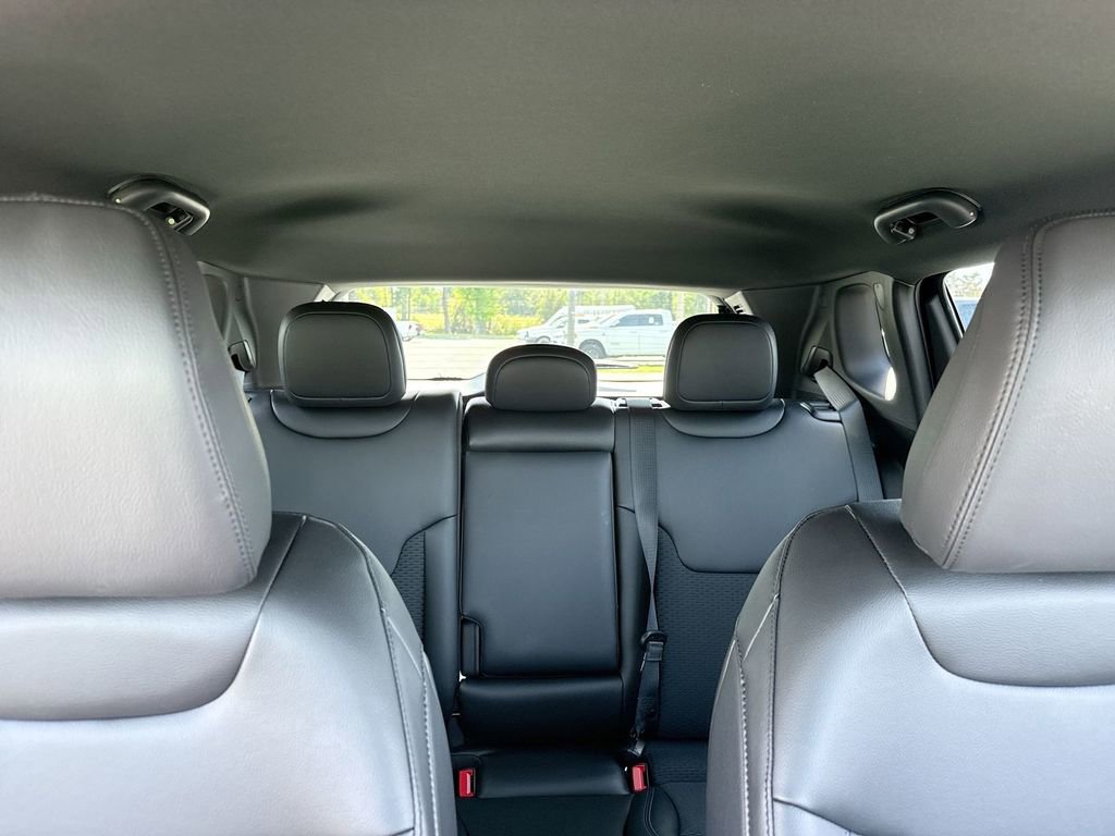 New 2026 Jeep Compass Latitude image 26