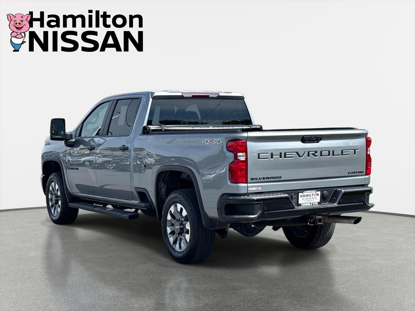 Used 2024 Chevrolet Silverado 2500 Custom w/ Custom Value Package AWD/4WD image 4
