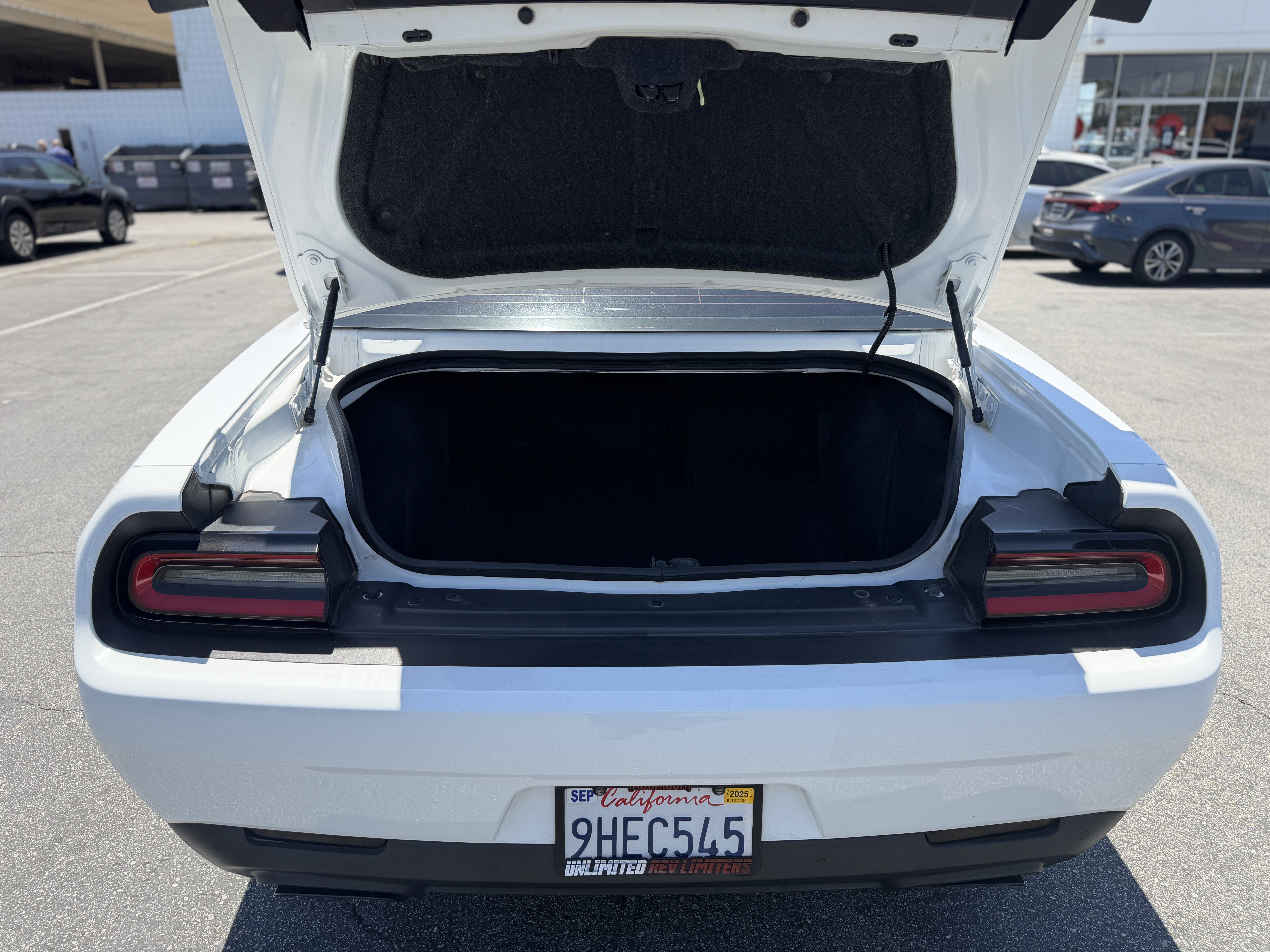 Used 2016 Dodge Challenger R/T Scat Pack RWD image 8