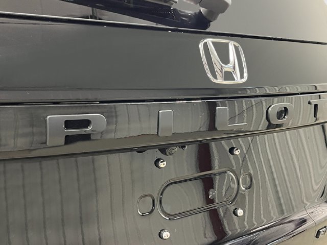 New 2026 Honda Pilot Black Edition image 7