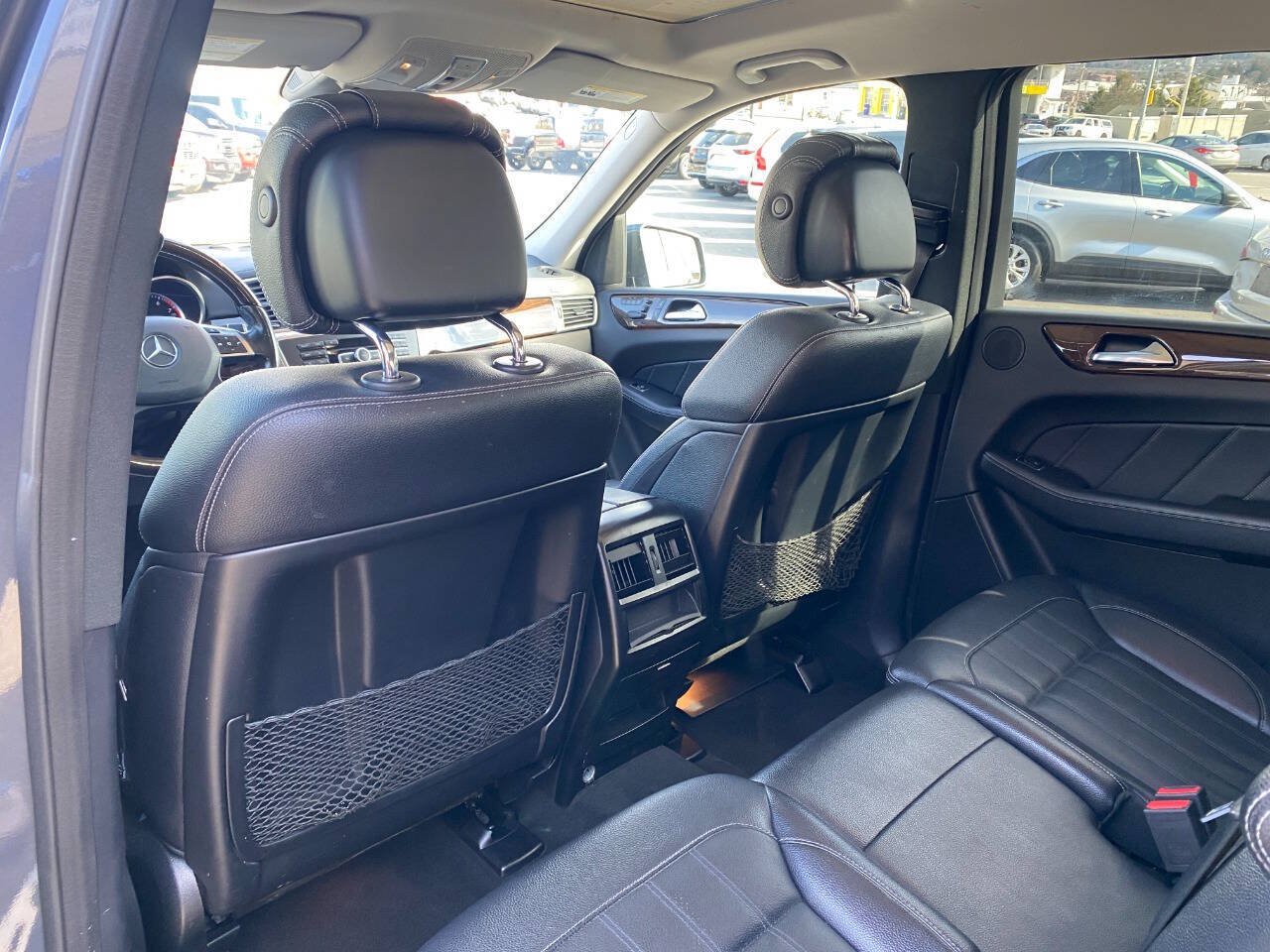Used 2015 Mercedes-Benz GL 450 4MATIC image 23