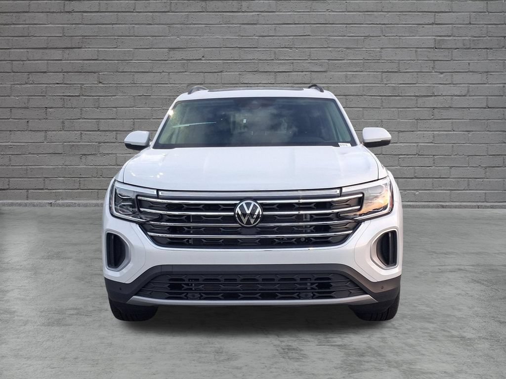 New 2026 Volkswagen Atlas SE FWD image 2