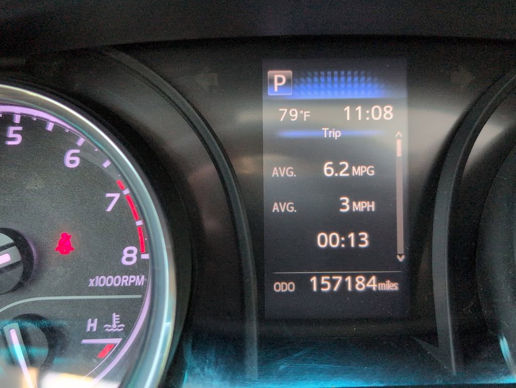 Used 2019 Toyota Camry SE FWD image 16