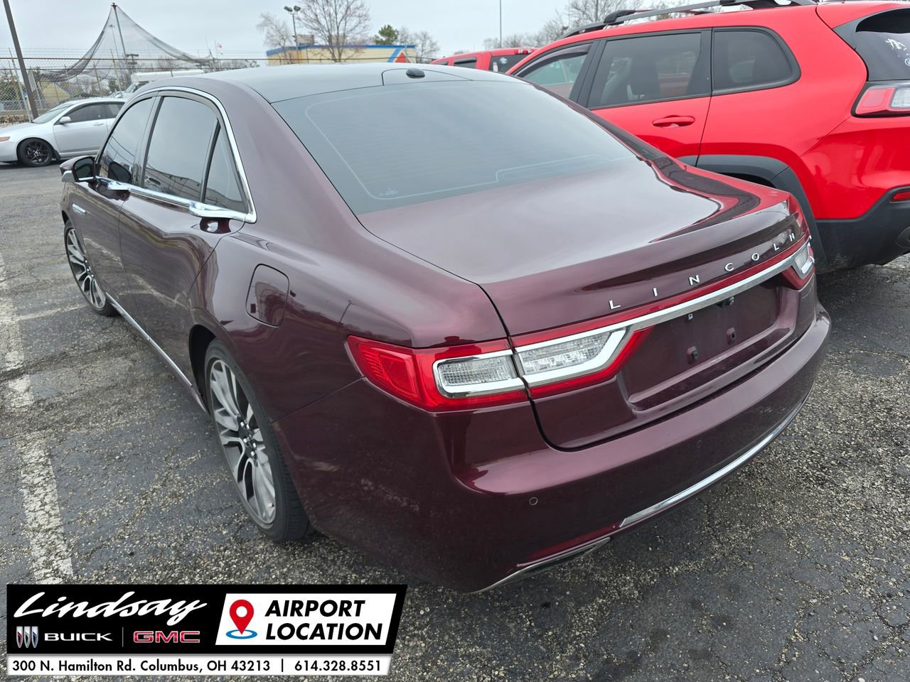 Used 2017 Lincoln Continental Select image 20