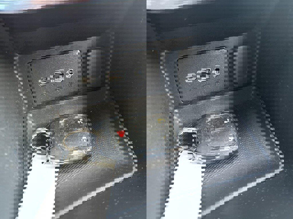 Used 2018 GMC Terrain SLE image 19