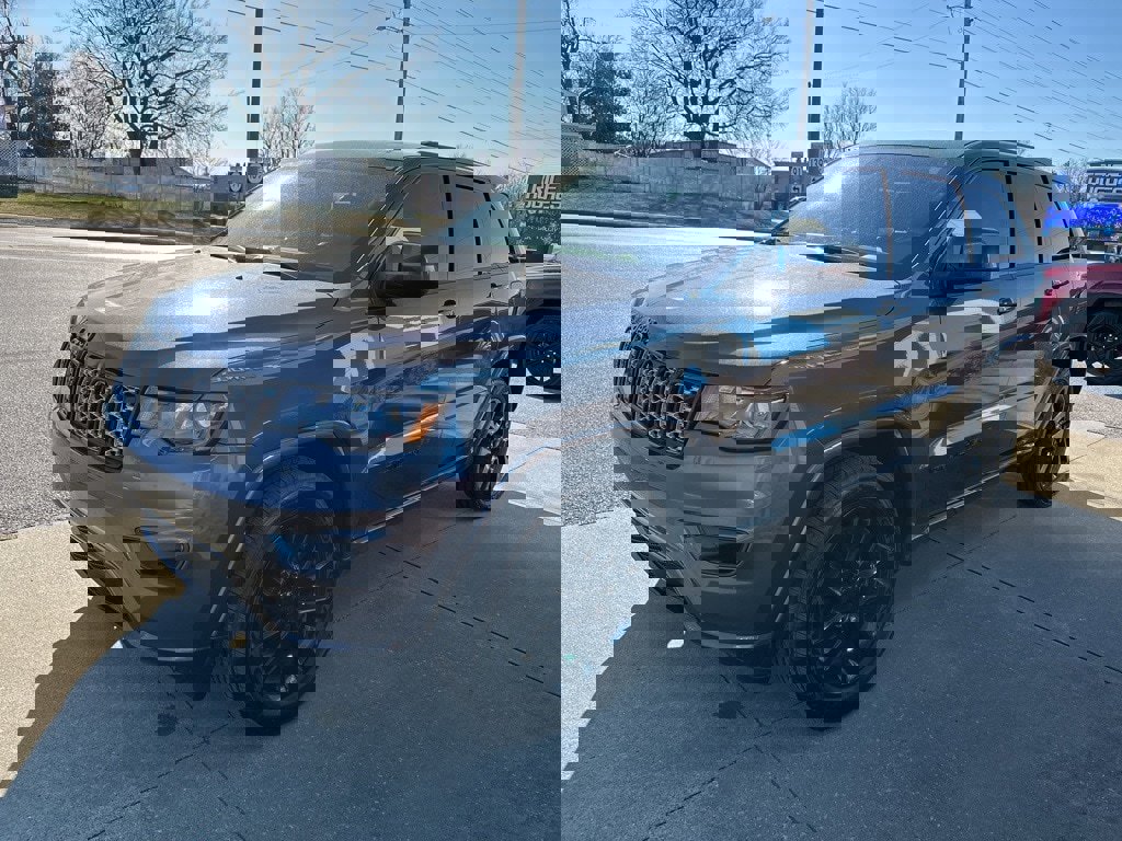 Used 2019 Jeep Grand Cherokee Altitude image 5