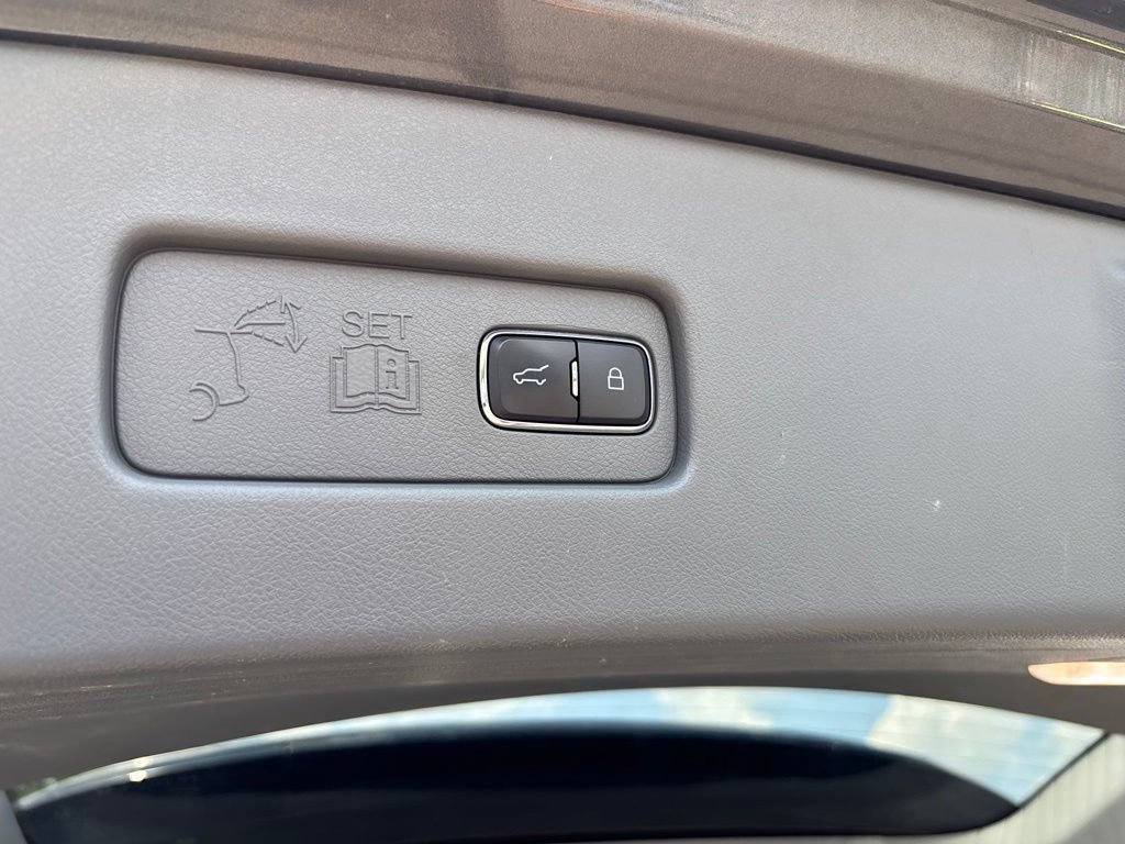 Used 2020 Lincoln Aviator Reserve w/ Equipment Group 202A AWD/4WD image 14