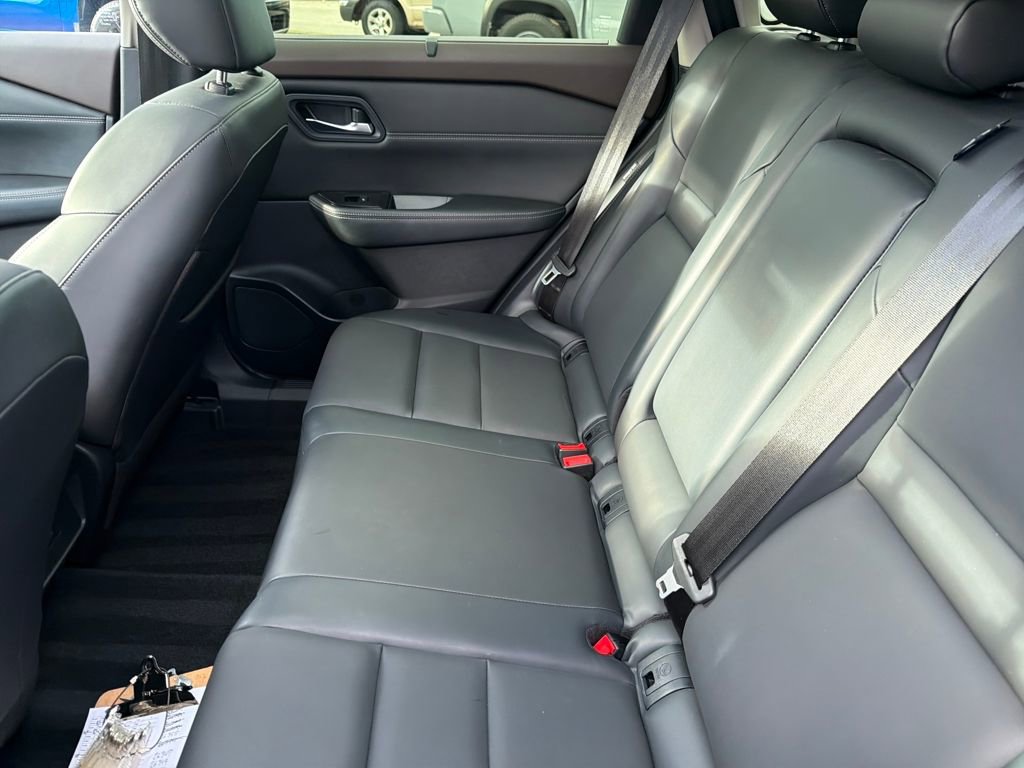 Certified 2023 Nissan Rogue SV w/ SV Premium B Package image 33