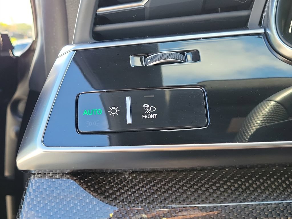 Used 2020 Audi SQ8 Prestige w/ Prestige Package AWD/4WD image 27